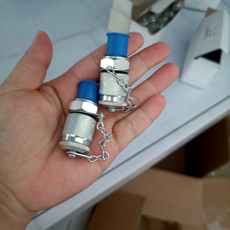 压力测试适配器